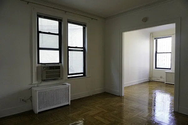 Rented by Camelot Realty Group | media 14