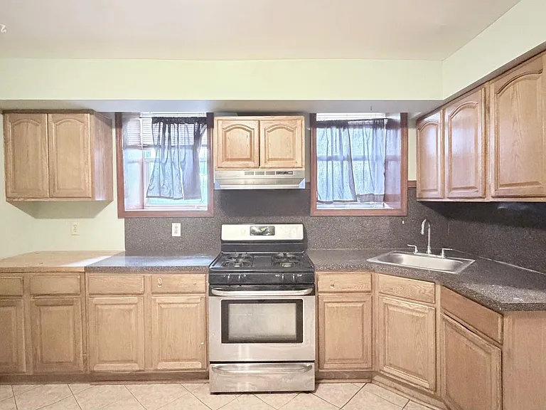 889 John F Kennedy Blvd #18E — Photo 1