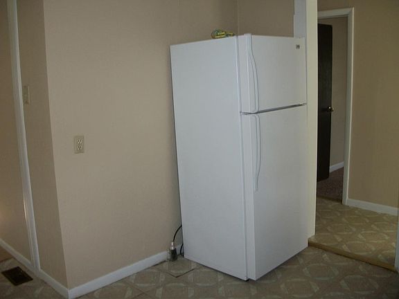3rd image of 701 N 11th St