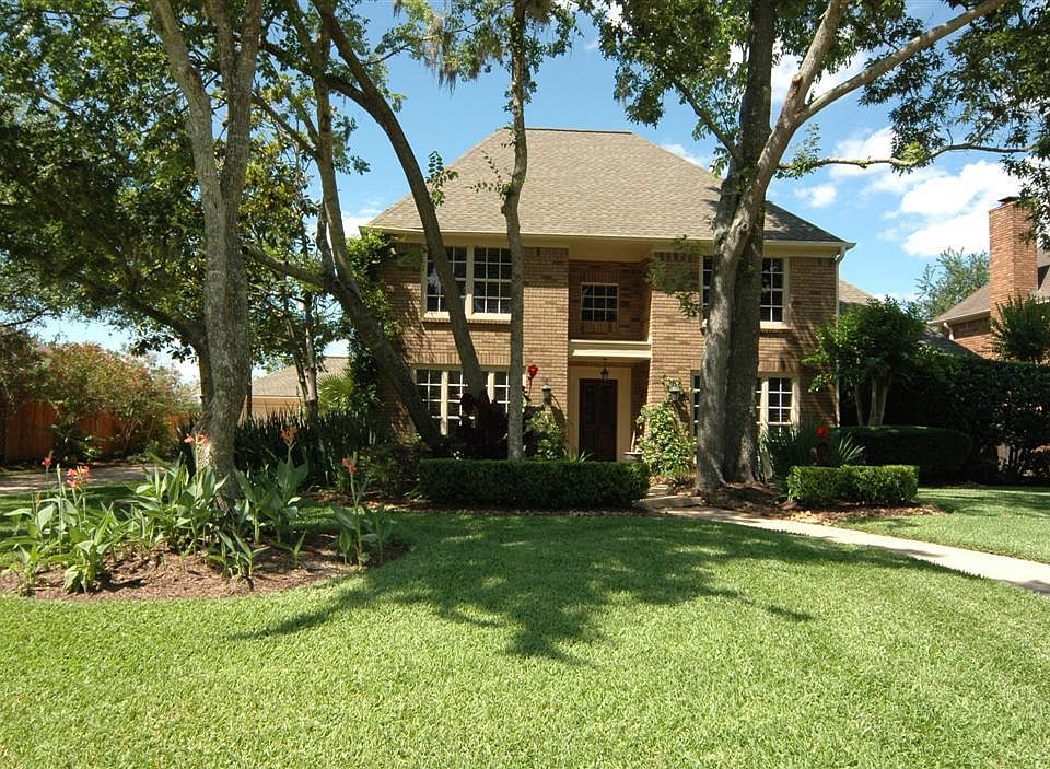 1st image of 15415 Park Estates Ln