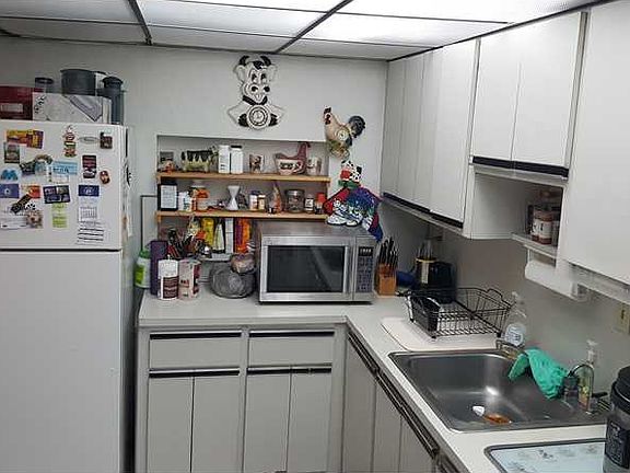 4th image of 7060 NW 169th St #7060