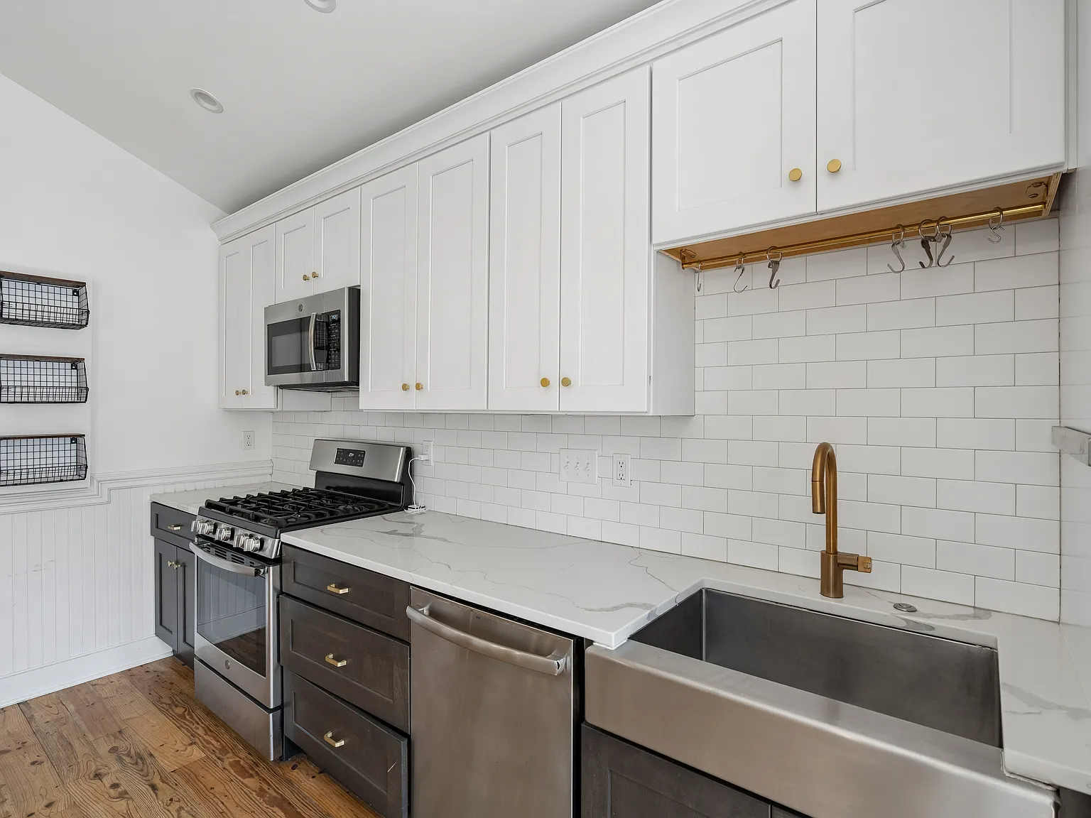 2 bed, 785 sqft, $2,900 — Photo 4