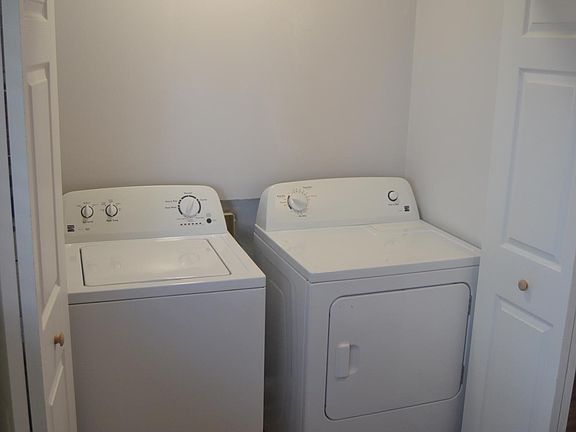 5th image of 2585 Waho St #1