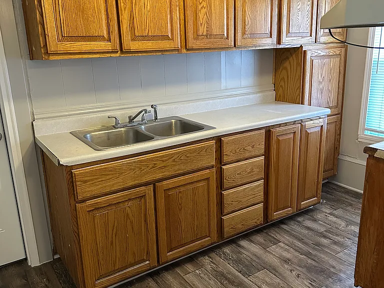 105 Sanford Rd — Photo 9