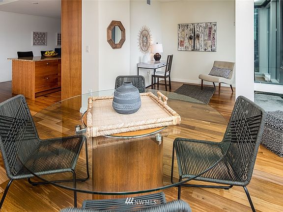 5th image of 500 106th Avenue NE #1305