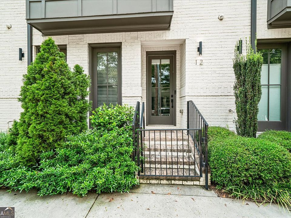1st image of 574 Boulevard Pl NE #12
