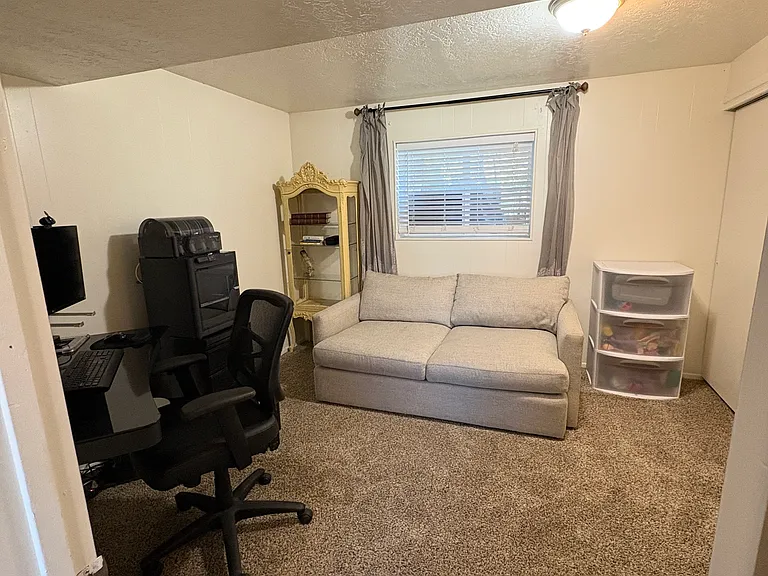 7916 S 860 E — Photo 20