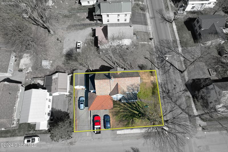 3rd image of 29 Oak Street