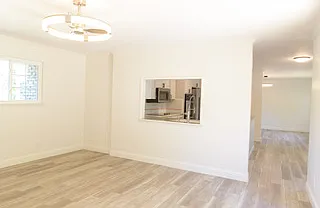 636 Eastview Way — Photo 8