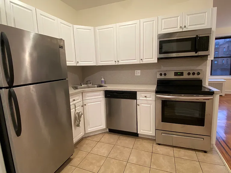 43-33 42nd St #4D — Photo 6