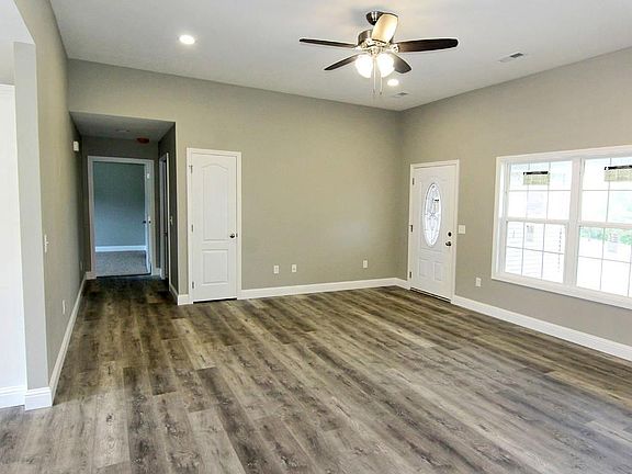 4th image of 894 Casquin Dr