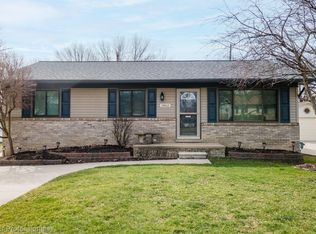2862 Woodelm Dr, Rochester Hills, MI