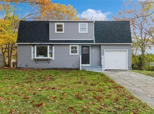 20 Albright Rd, Coram, NY 11727