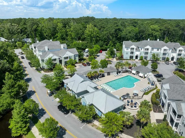 The Apartments at Shade Tree