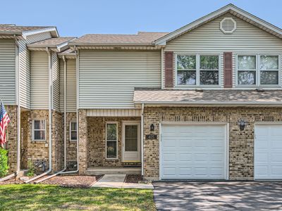 405 S Wenbriar Sq, Addison, IL, 60101