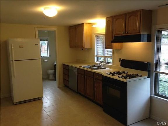 Eat In Kitchen