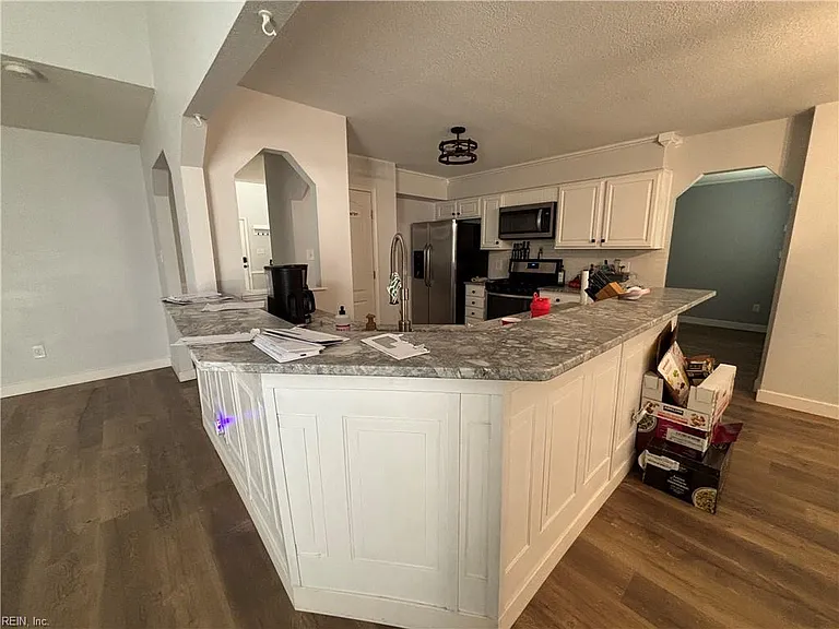 3145 Crestwood Ln — Photo 12