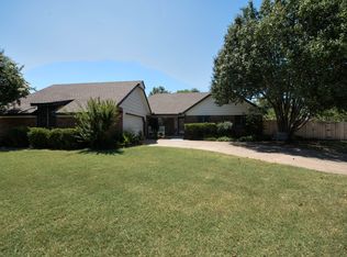600 Peppermint Dr, Sand Springs, OK 74063
