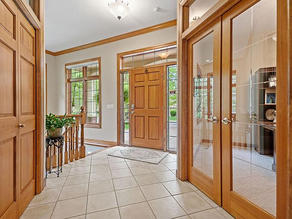 5th image of 13644 Crompton Ave