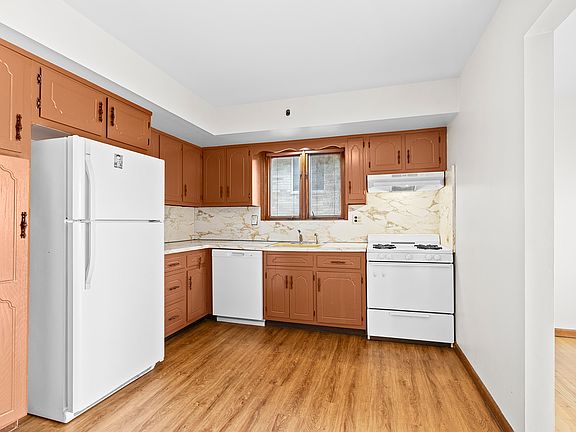 5th image of 325 E Brinkerhoff Ave Floor 2