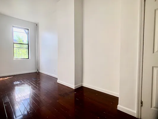 Rented by Corcoran | media 7