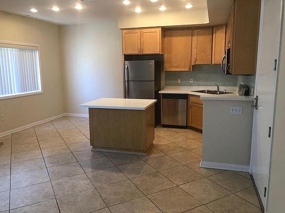 3rd image of 8251 Blackburn Ave APT 6