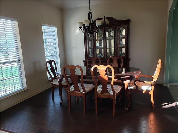 4th image of 452 Willowlake Dr