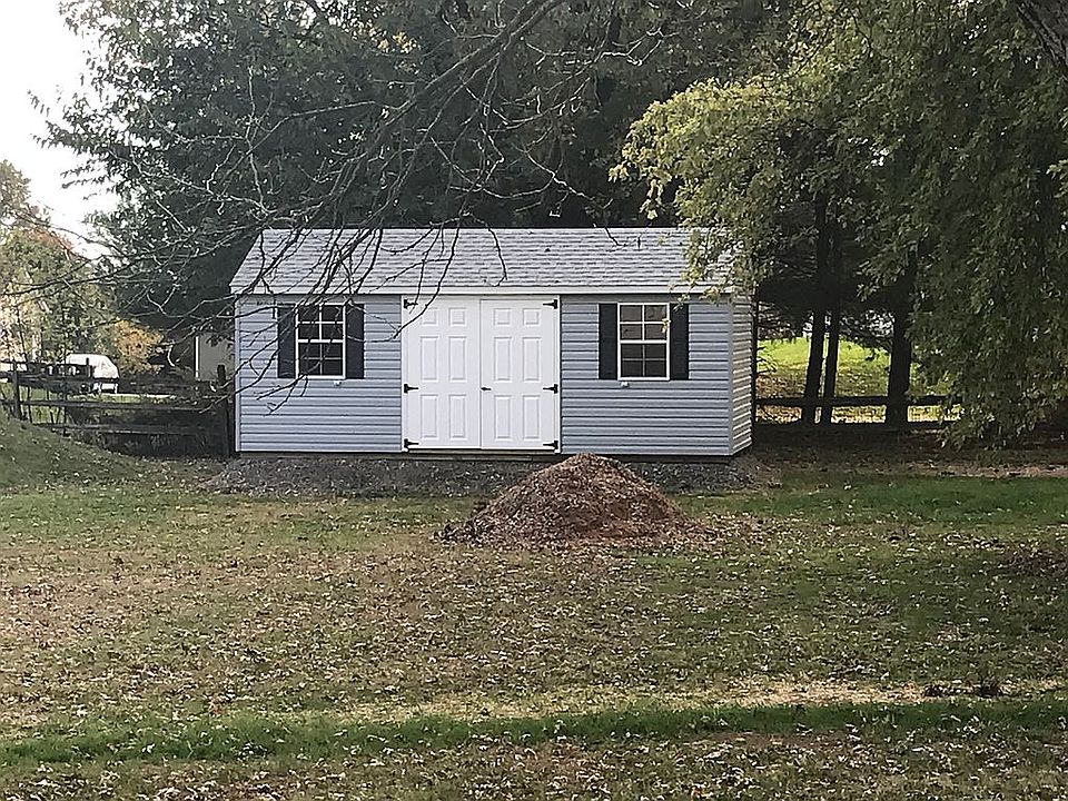 2nd image of 2450 Hoffmansville Rd