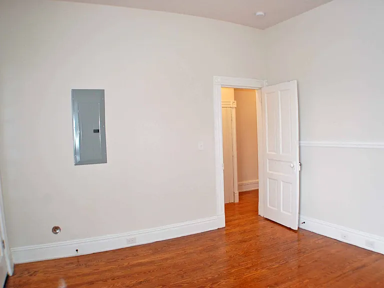 11-19 S Allen Ave #2018-2022-& — Photo 10