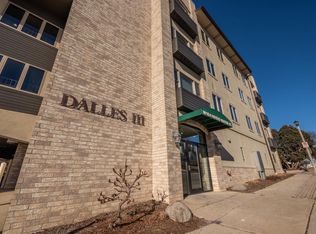 W164N8925 Water St APT 504, Menomonee Falls, WI 53051