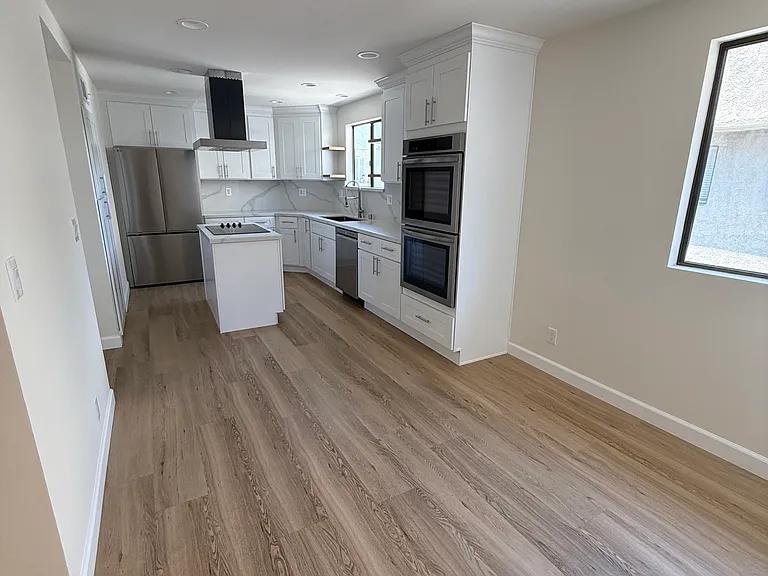 5345 White Oak Ave #G — Photo 3