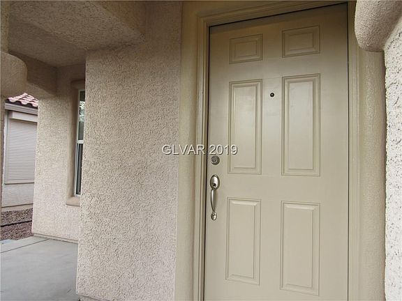 3rd image of 3482 Famiglia Dr