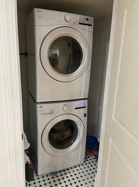 2 bed, $1,600 — Photo 4