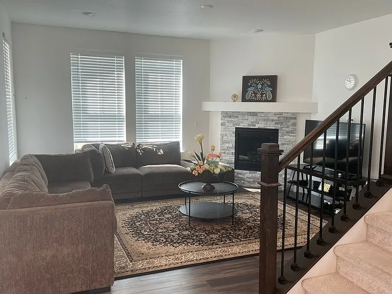 656 Netta Dr — Photo 10