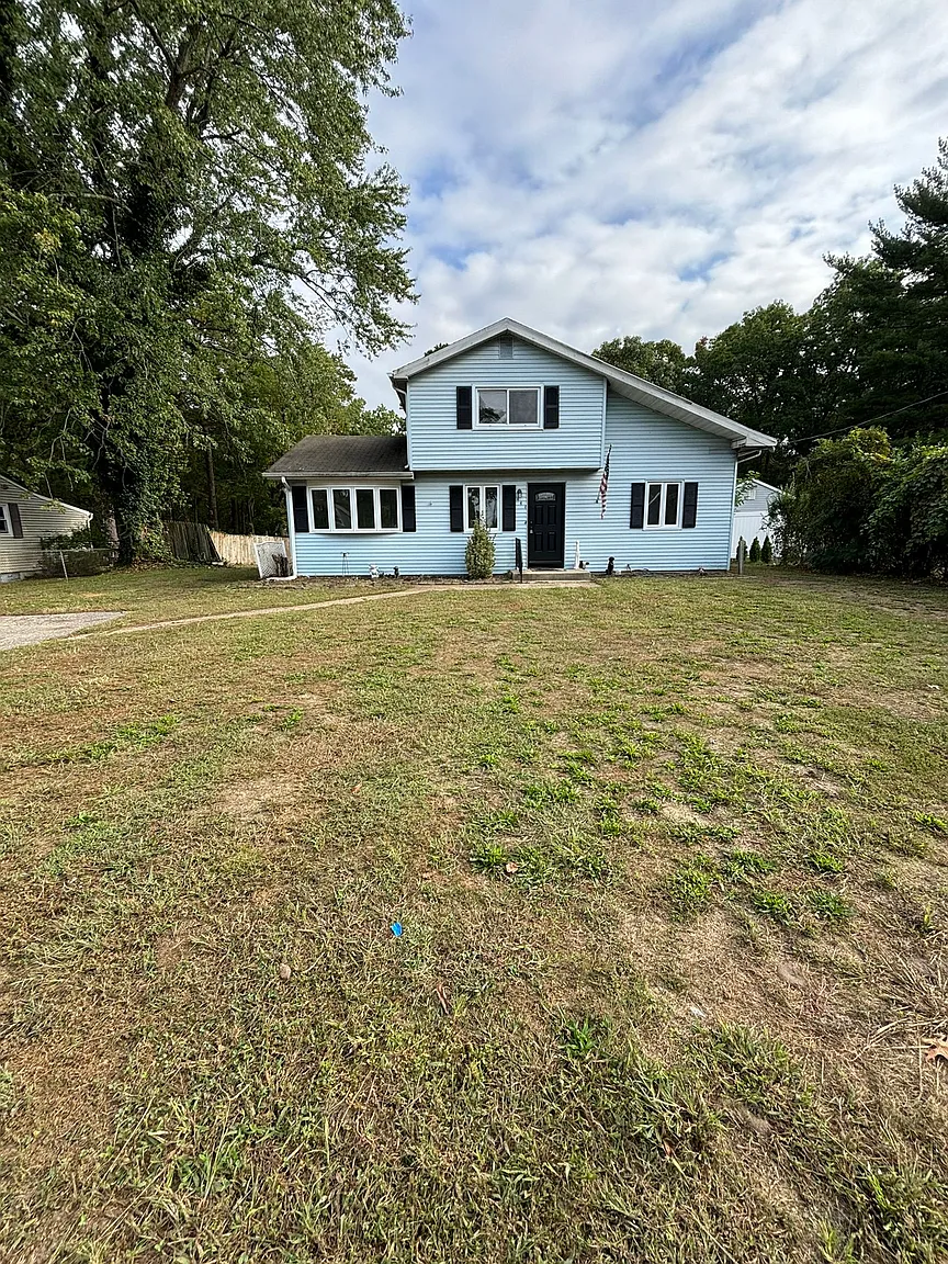 444 Irving Pl photo 1