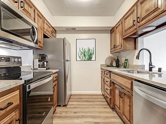 3rd image of 6107 Del Campo Pl NE