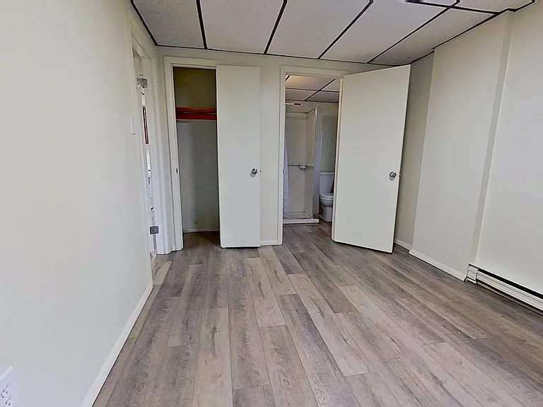 641 W Broadway #2 — Photo 8