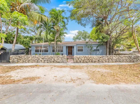 2301 Tequesta Ln, Miami, FL 33133