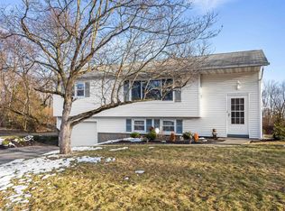 41 Regency Dr, Wappingers Falls, NY 12590