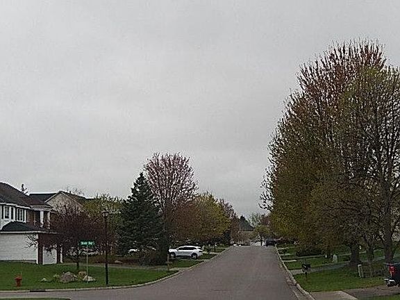 4th image of 7905 Drake Rd
