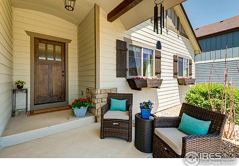3rd image of 8220 Wynstone Ct