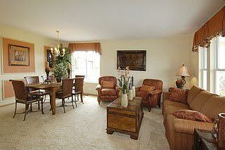 Living Room / Dining Room