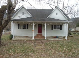 11265 Hallett St, Soddy Daisy, TN 37379