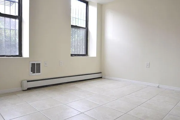 Rented by FirstService Realty (legacy) | media 4