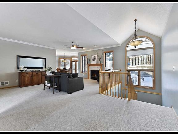 4th image of 3645 Wedgewood Ln N