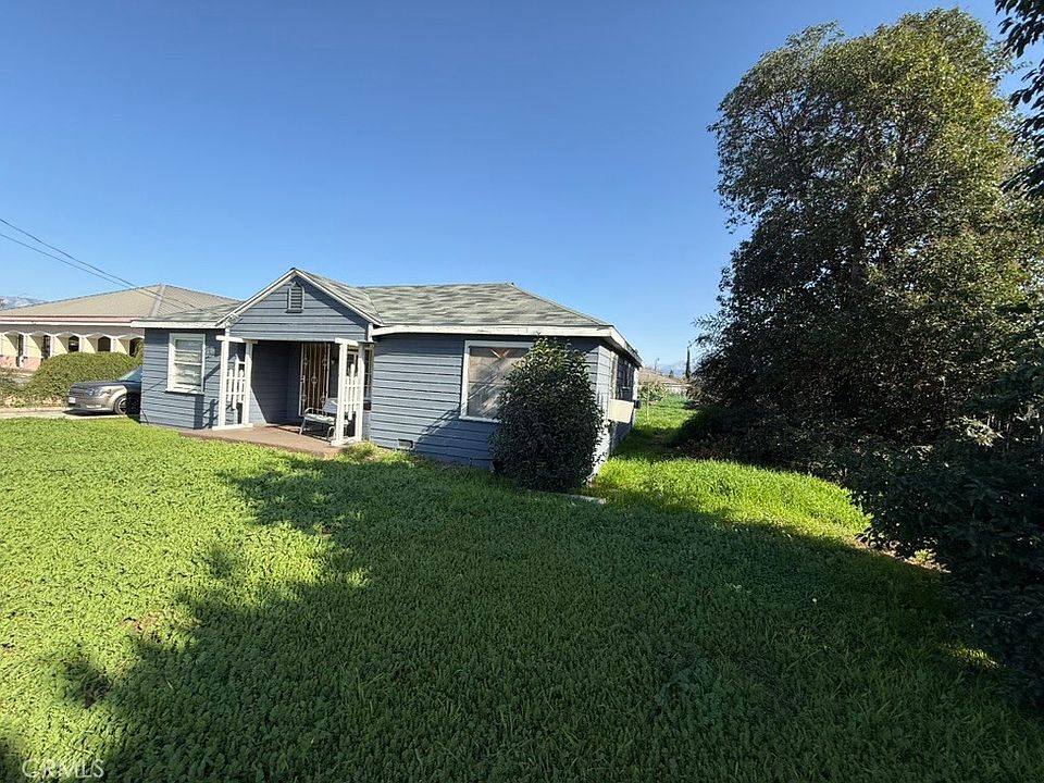1st image of 2307 W Merced Ave