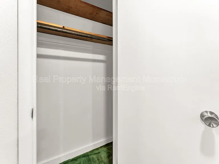 1610 E Nora St — Photo 22