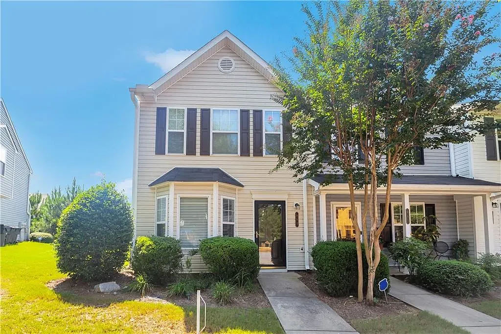 3 bed, 2.5 bath, 1246 sqft, $2,050 — Photo 1