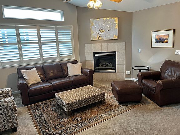 3rd image of 3952 Coral Point