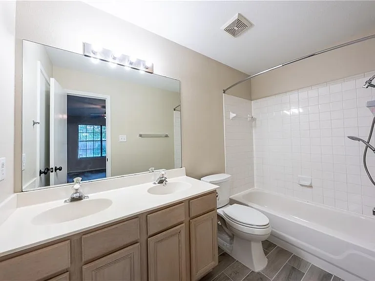 1607 Greening Way — Photo 19